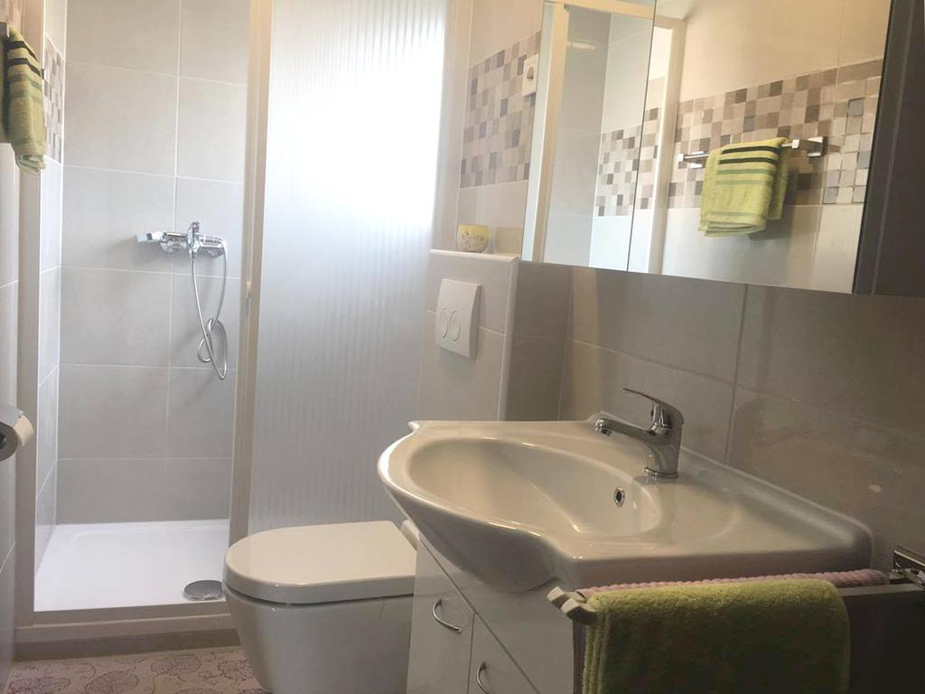 Apartman Milutin Vrsi Extérieur photo